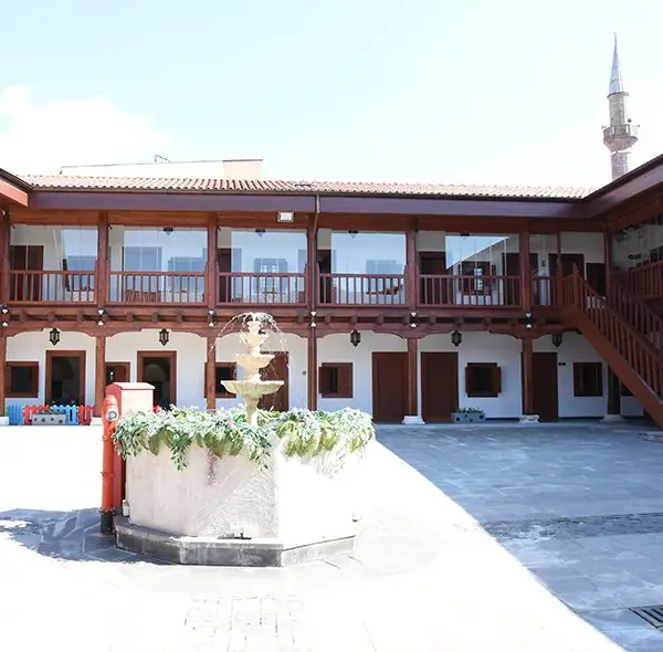 Tarihi Taşhan Otel Restoran